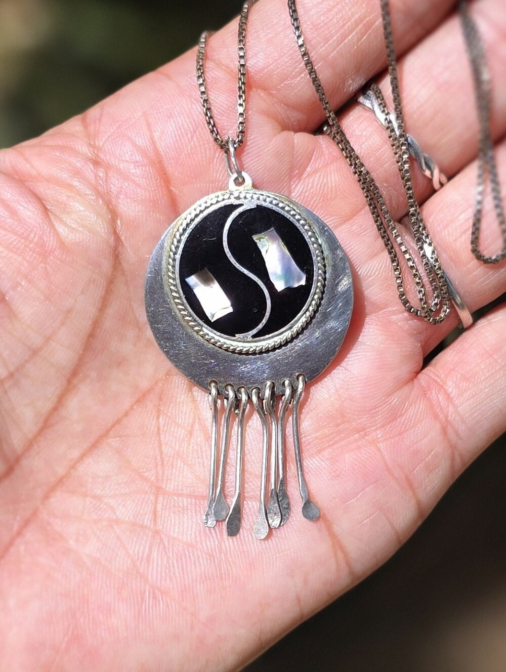Vintage 925 sterling silver box chain + Alpaca yin yang abalone shell inlay frin